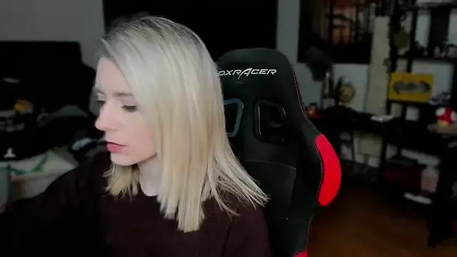 Freechat Lisaonthemoon on StripChat