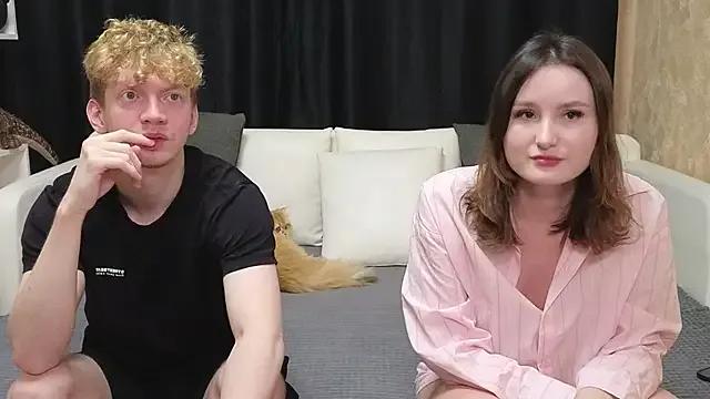 Group loossers on StripChat