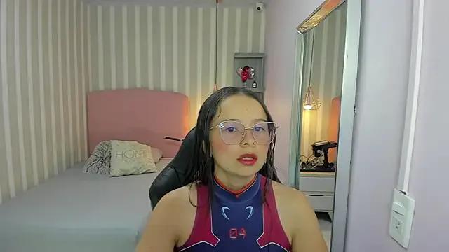 Freechat LORELAIGIVEN on StripChat