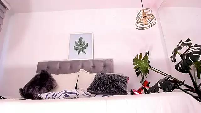 Freechat Lucie_Harper on StripChat