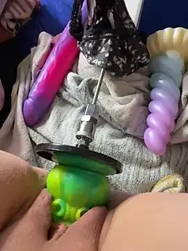 Freechat luisa1 on StripChat