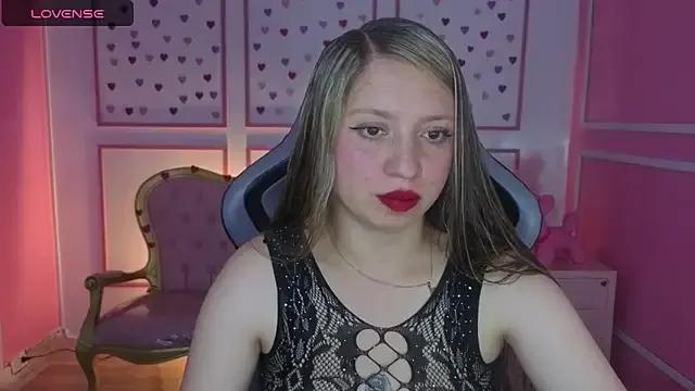 Freechat luisa_lulu_t on StripChat