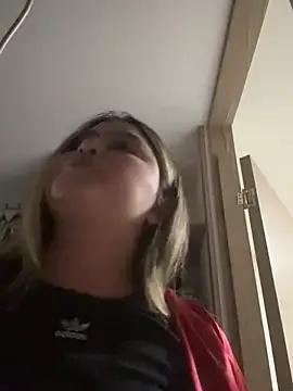 StripChat lunablossom_ is Freechat lunablossom_ — Show cum