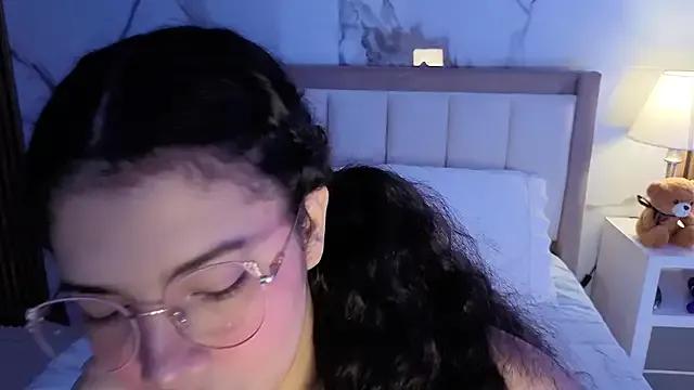 Freechat LunaRosse_ on StripChat
