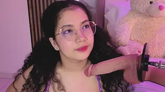 Freechat LunaRosse_ on StripChat