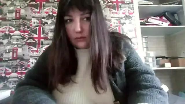 Lynylou on StripChat 