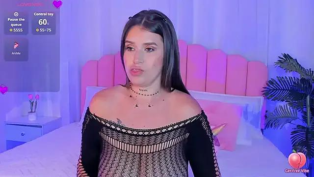 Freechat Maddy__bigboobs on StripChat