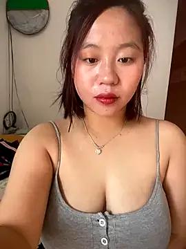maianhcute on StripChat 