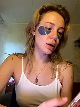 Freechat meanexx on StripChat