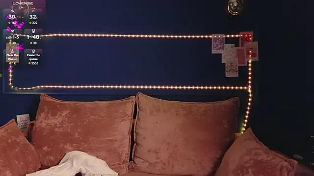 StripChat meow_mellie is Freechat meow_mellie — your face under my big breasts