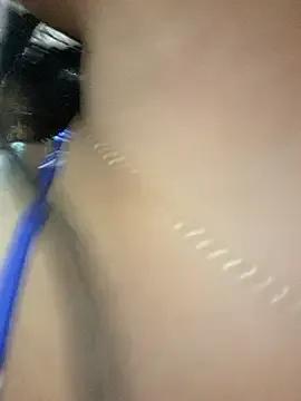 Freechat Michell_em on StripChat