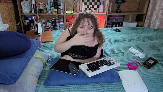 Freechat MiniNatalie on StripChat