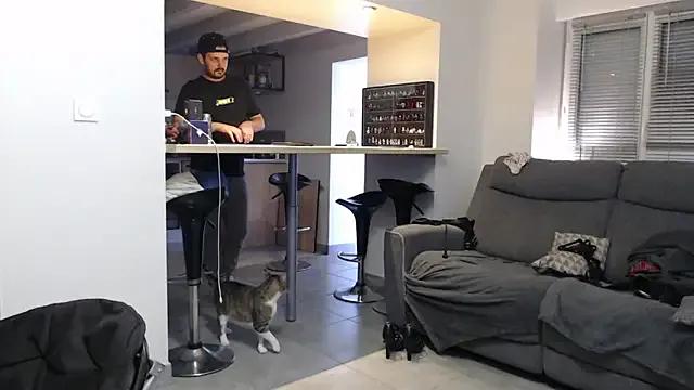 Freechat missthon0 on StripChat