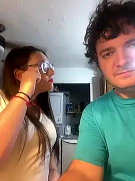 Freechat Mommasaurrex on StripChat