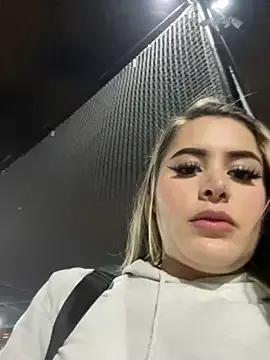 Freechat natashasweet on StripChat