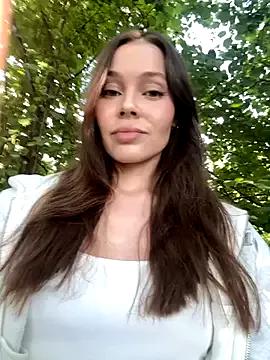 Freechat nicole111 on StripChat