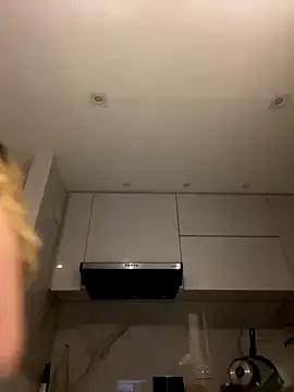 Freechat NicoleCut on StripChat