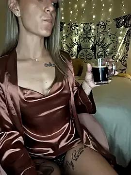 Nikiita_X on StripChat 