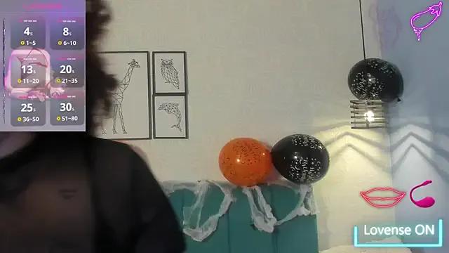 Freechat ninna_curly on StripChat