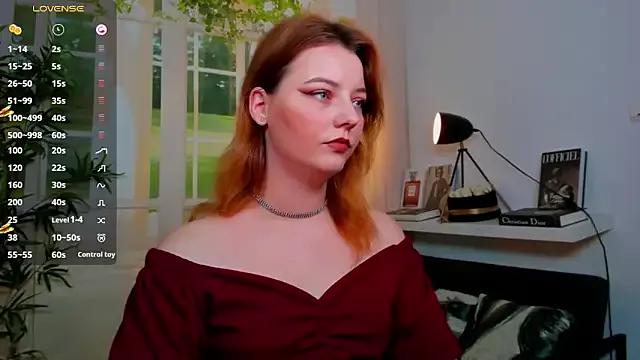 StripChat pretty_little_thing is Freechat pretty_little_thing — teasing little dance <3