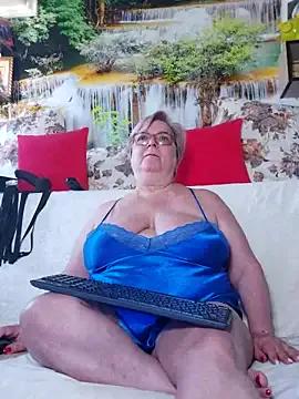 Freechat QueenPammy1 on StripChat