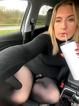 StripChat RebeccaSquirtsXXX is Freechat RebeccaSquirtsXXX — Rip those tights & pussy out