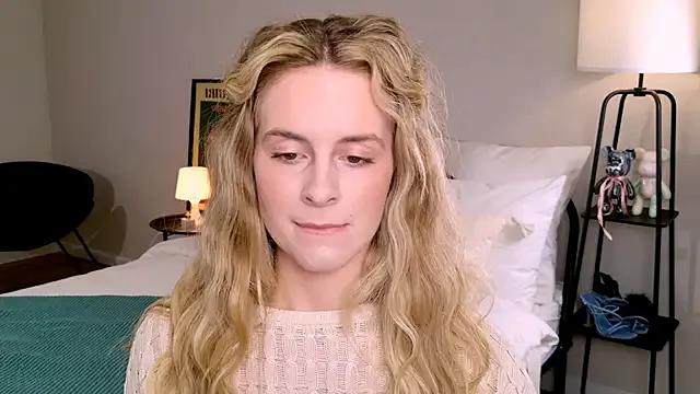 Freechat RozzitaBedberry on StripChat