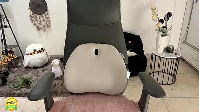 Saasybooo on StripChat 