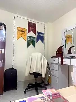 Sallem_Pink on StripChat 