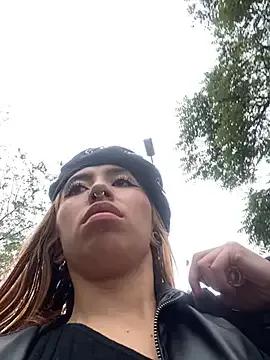 Sallem_Pink on StripChat 