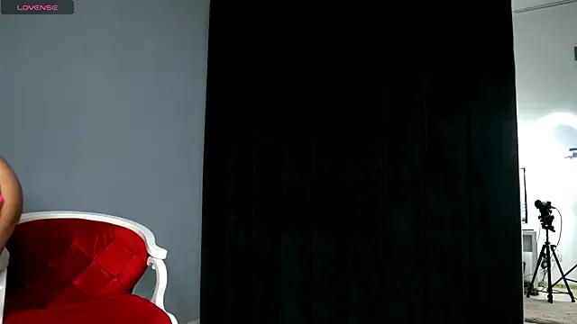 SarahMystique on StripChat 