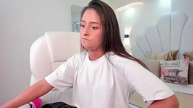 Freechat shamara_thomson on StripChat