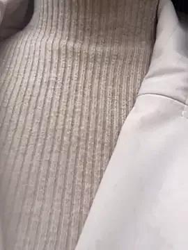 Freechat shuggybaby on StripChat