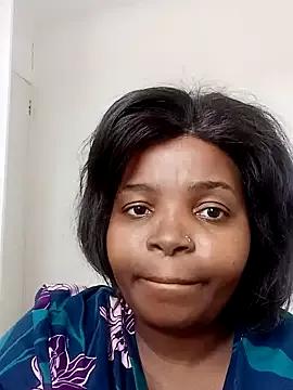 ShySexyBaddiexx on StripChat 