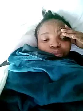 ShySexyBaddiexx on StripChat 