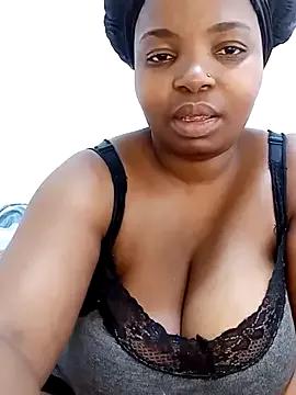 ShySexyBaddiexx on StripChat 