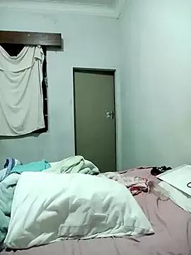 ShySexyBaddiexx on StripChat 