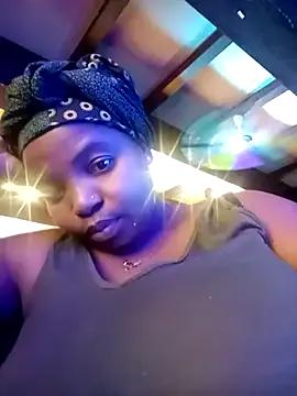 ShySexyBaddiexx on StripChat 