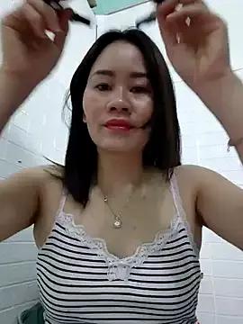 Singlemom69x — riding a dildo