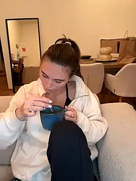 StripChat SophiiaStarr is Freechat SophiiaStarr — Shake and Smack my Butt