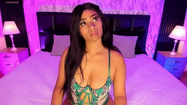 StripChat SpicyAmelia is Freechat SpicyAmelia — OIL ON MY BOOBS