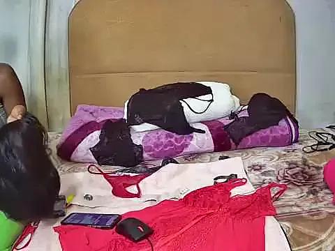 Freechat Squirt_bitchxxx on StripChat