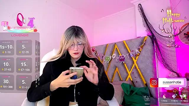 SussanHottye1_ — Spanks ass x6 + oil