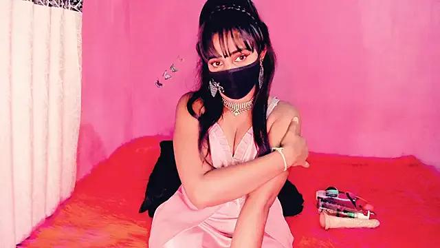 Freechat Sweetie_Fox_XXX on StripChat