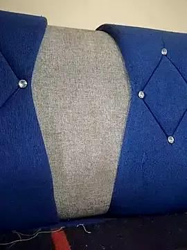 Freechat sweetqueen143 on StripChat