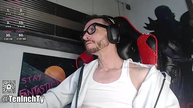 StripChat teninchty is Freechat teninchty — CUM while self sucking and swallow.