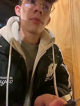 thiagomurphyy — MAKE ME CUM WITH YOUR VIBRATIONS