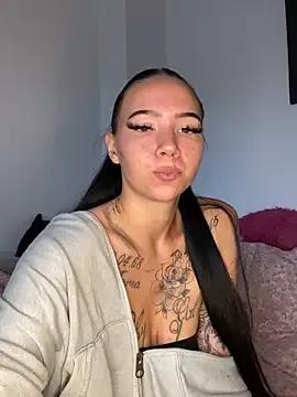 Freechat YoungZoexx on StripChat