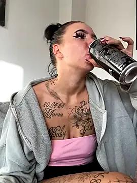 Freechat YoungZoexx on StripChat