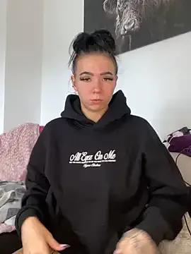 Freechat YoungZoexx on StripChat